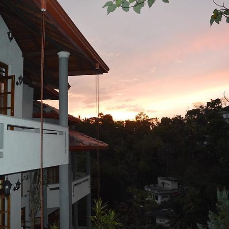 Villa Familia Kandy Exterior foto