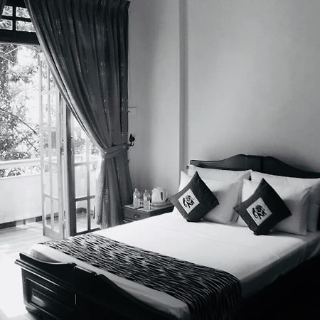 Villa Familia Kandy Exterior foto