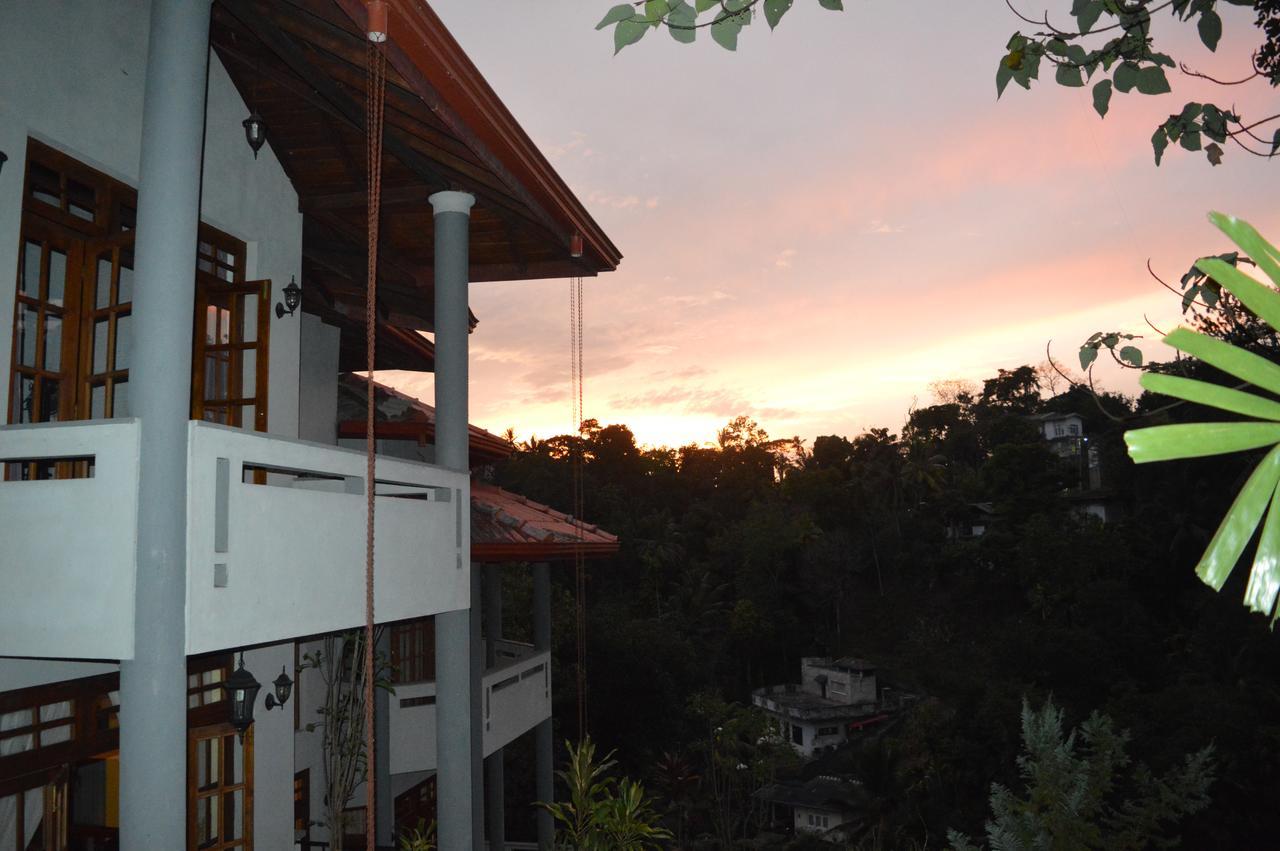 Villa Familia Kandy Exterior foto