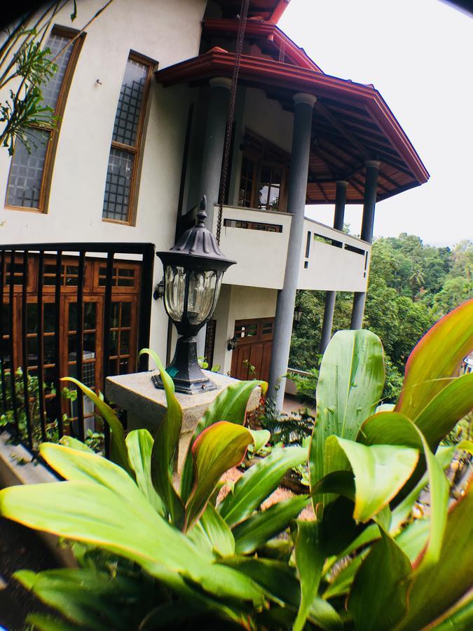 Villa Familia Kandy Exterior foto