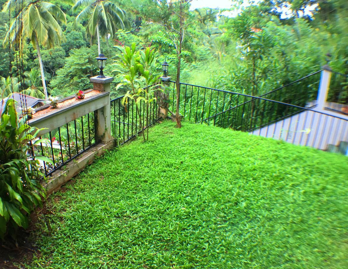 Villa Familia Kandy Exterior foto