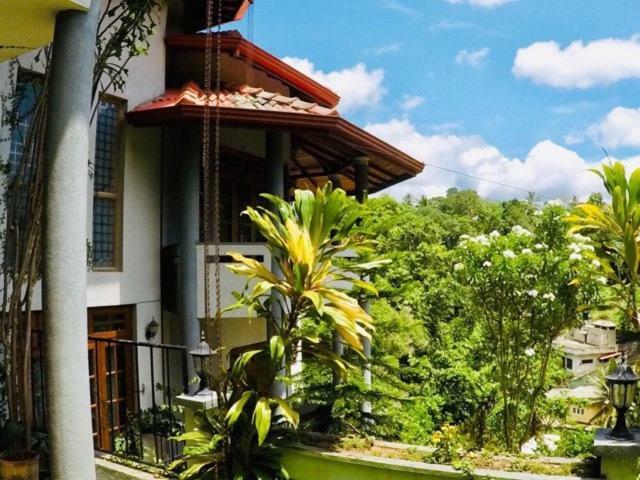 Villa Familia Kandy Exterior foto